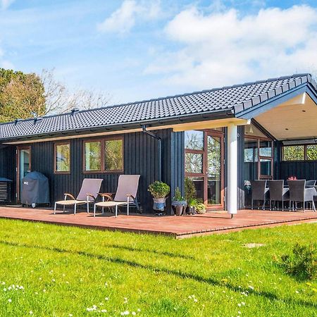 6 Person Holiday Home In R M Lakolk Buitenkant foto