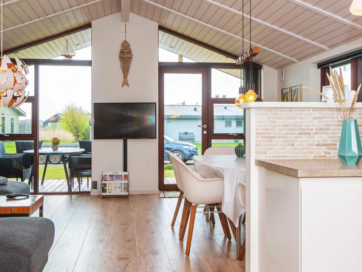 6 Person Holiday Home In R M Lakolk Buitenkant foto