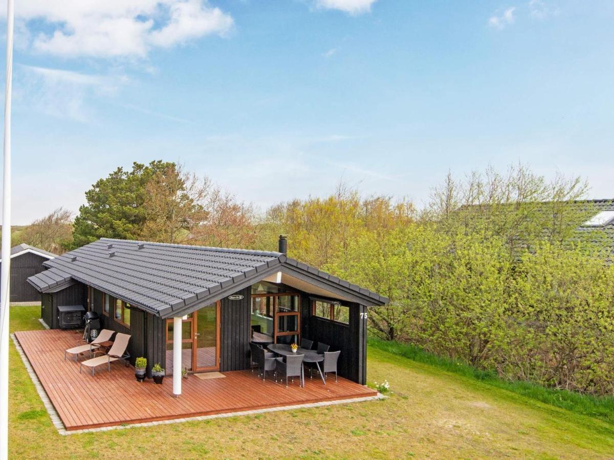 6 Person Holiday Home In R M Lakolk Buitenkant foto
