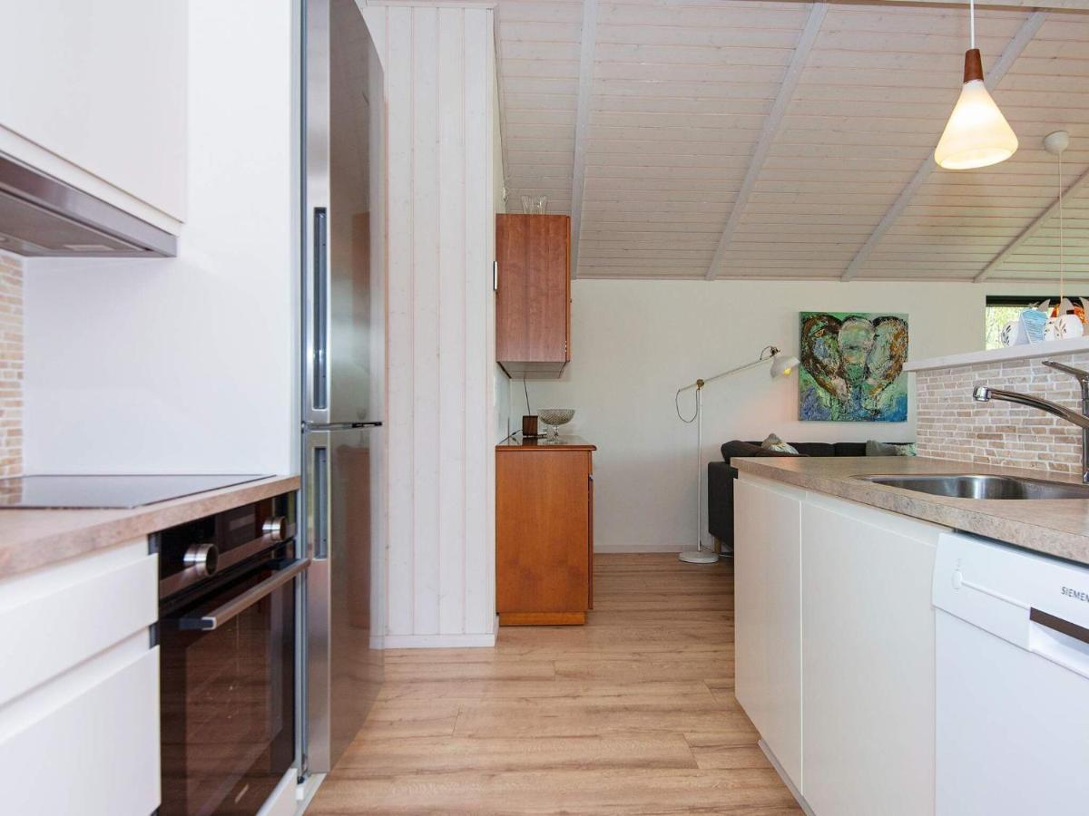 6 Person Holiday Home In R M Lakolk Buitenkant foto