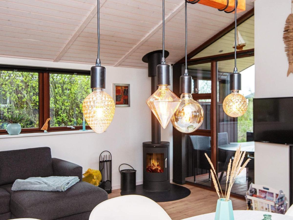 6 Person Holiday Home In R M Lakolk Buitenkant foto