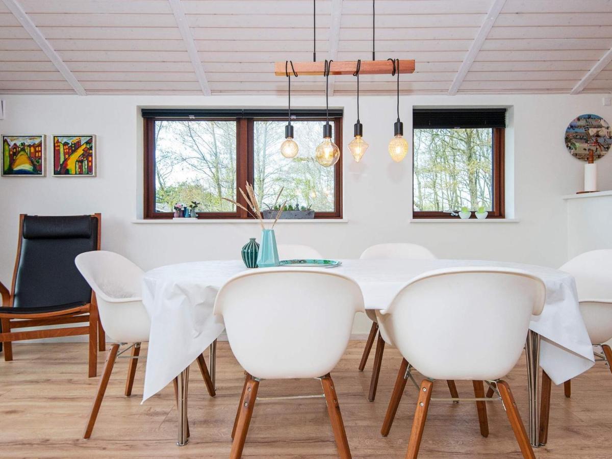 6 Person Holiday Home In R M Lakolk Buitenkant foto