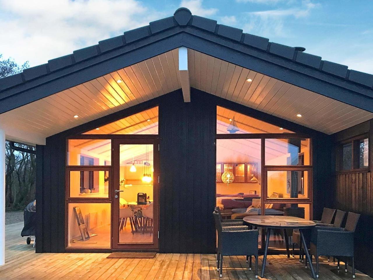 6 Person Holiday Home In R M Lakolk Buitenkant foto